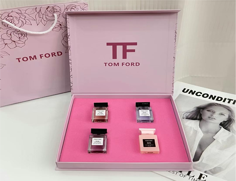 新品 TOM FORD MINIATURE MODERN COLLECTION Tom Ford Gift Pack Miniature 120 ML | Tidlon